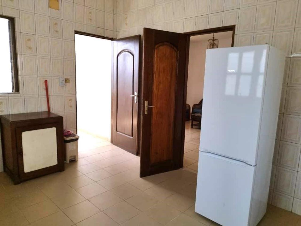 Rosalie'S Suites Lomé Extérieur photo