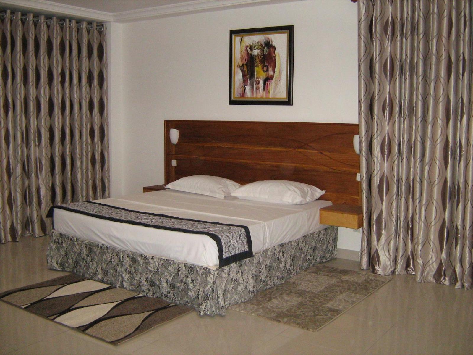 Rosalie'S Suites Lomé Extérieur photo