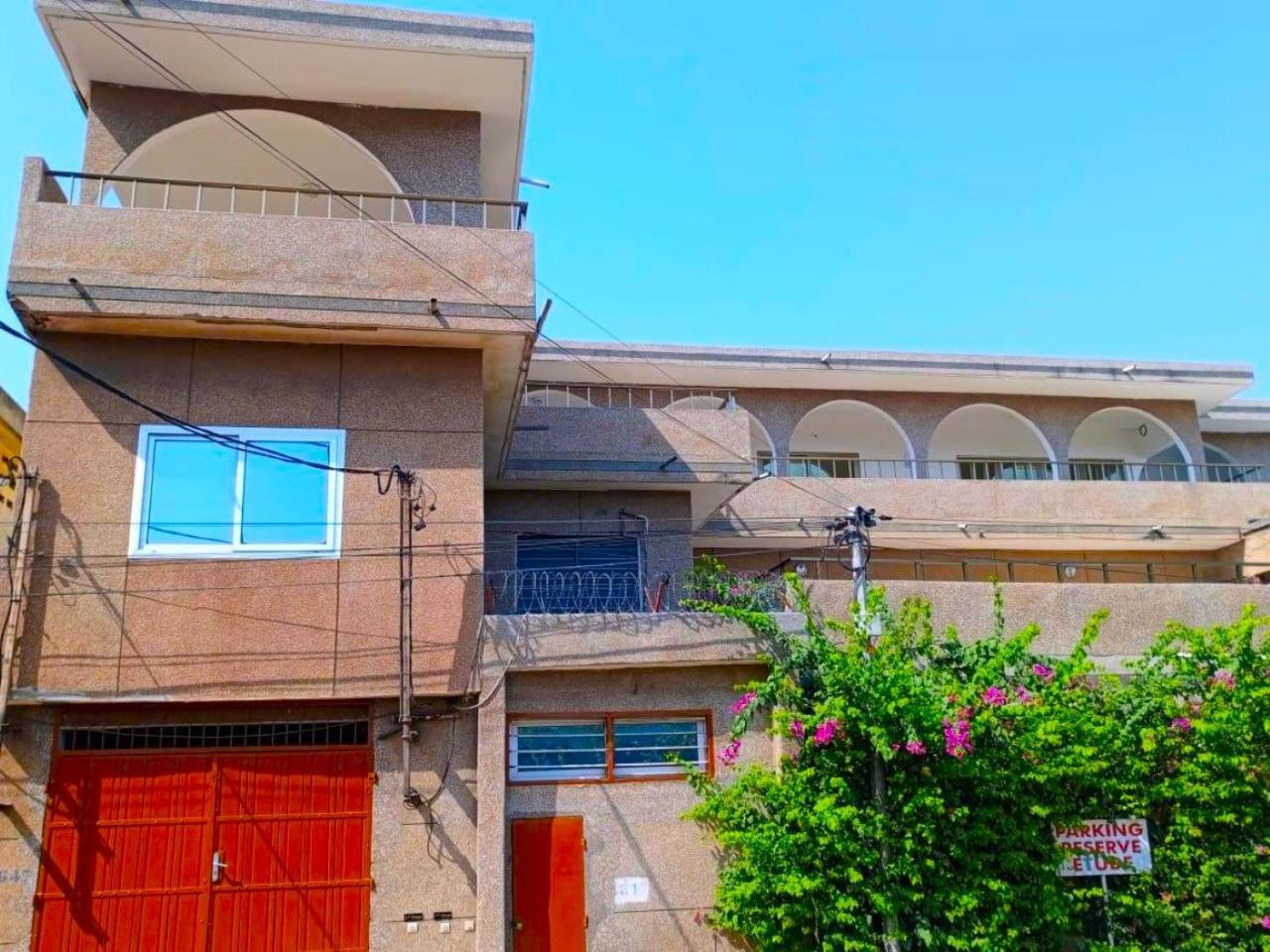 Rosalie'S Suites Lomé Extérieur photo