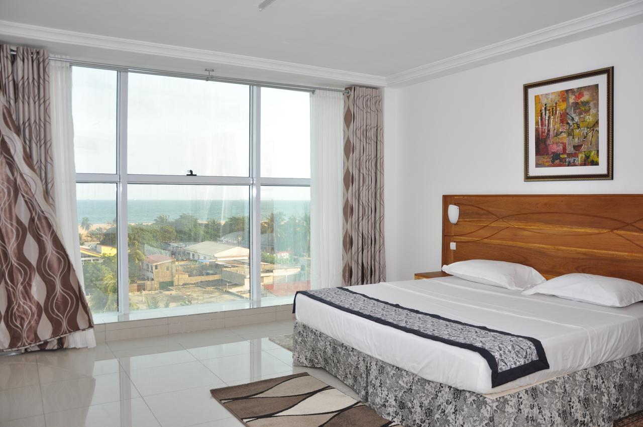 Rosalie'S Suites Lomé Extérieur photo