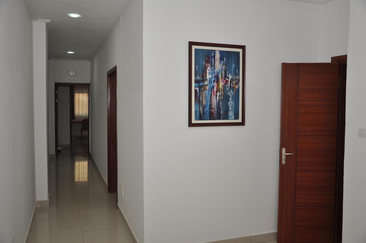 Rosalie'S Suites Lomé Extérieur photo